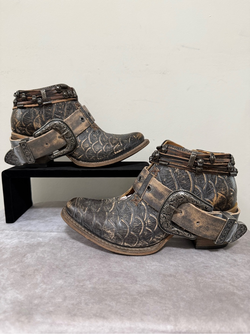New Freebird Graphite Multi Saloon Boots Size 9